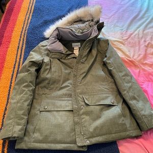 LL Bean Women’s Baxter State Parka Medium Petite, kelp green heather color